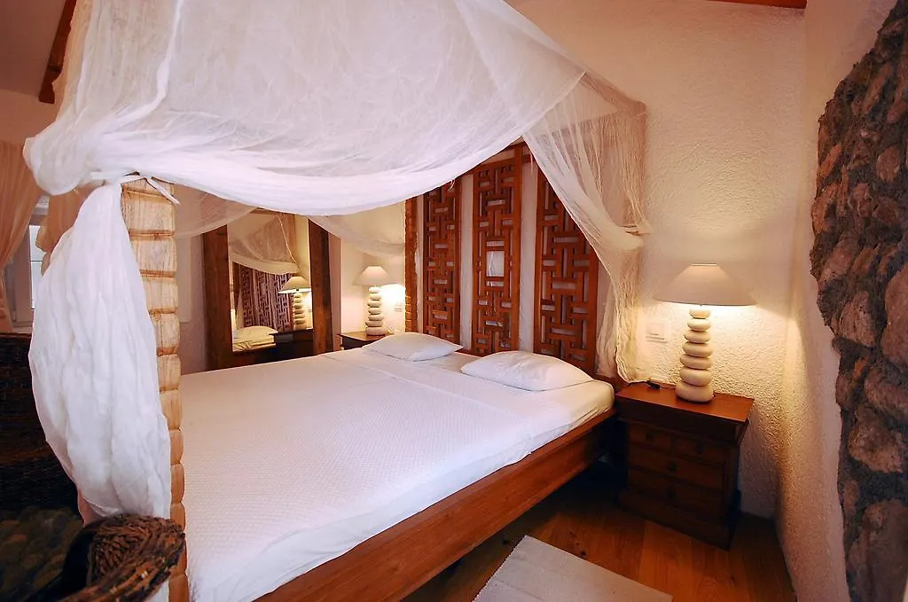 Boutique Hotel Placa كرك 4*,