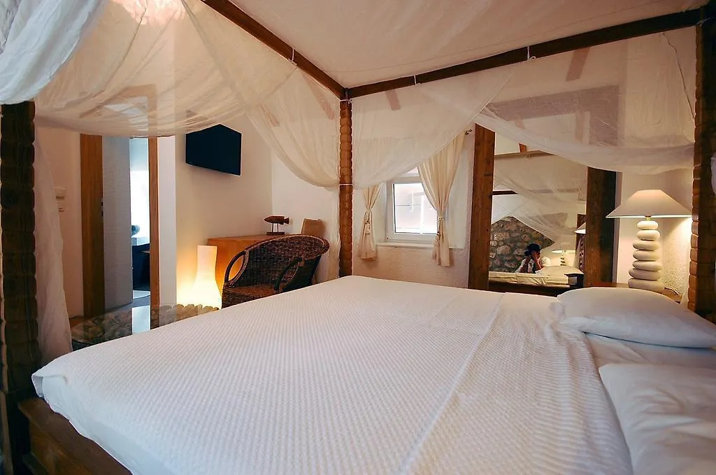 Boutique Hotel Placa كرك 4*,  كرواتيا