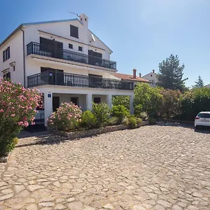 Vendégház Miramare, Krk Town
